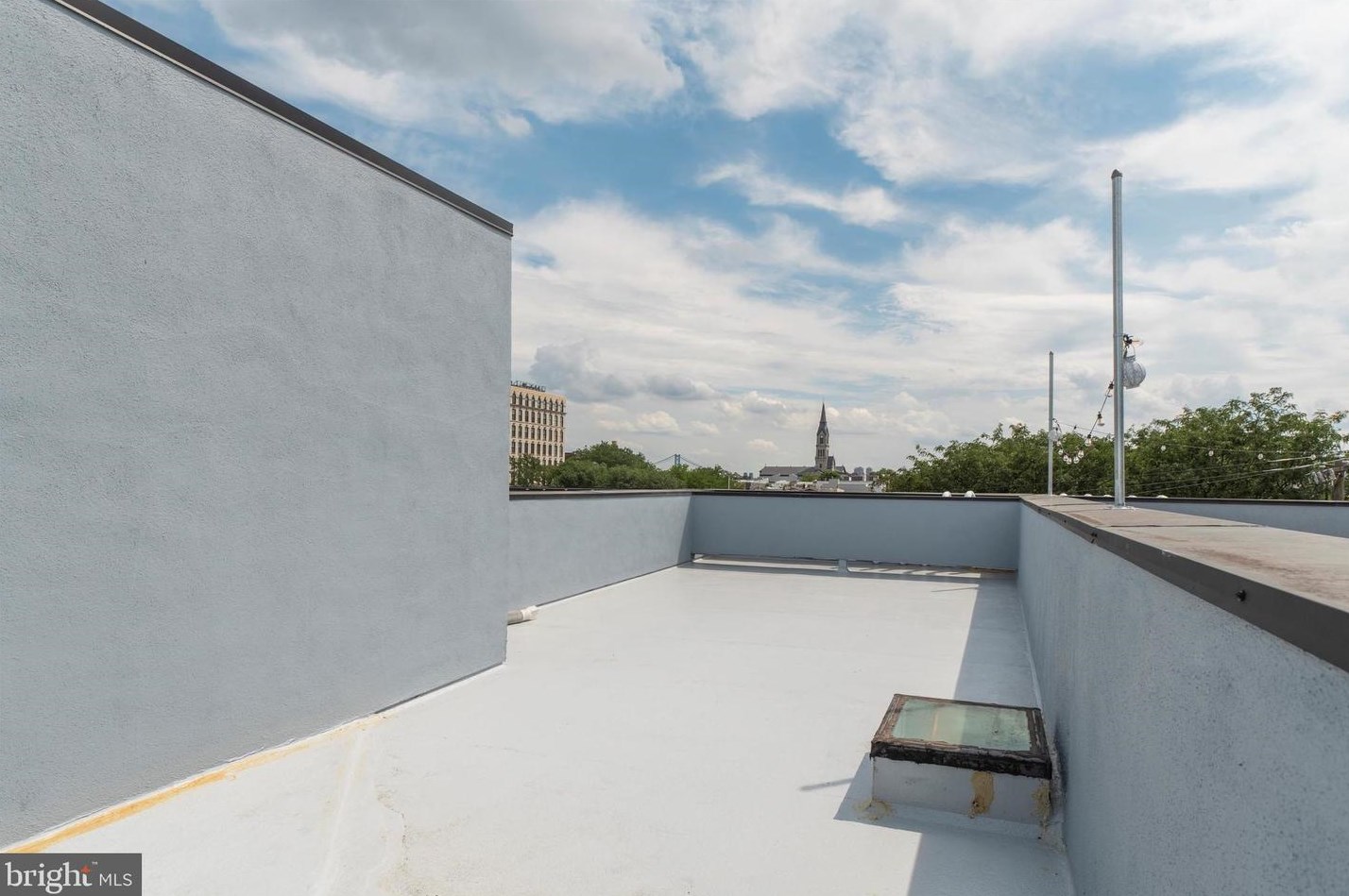 531 Jefferson St, Philadelphia PA  19122-3630 exterior