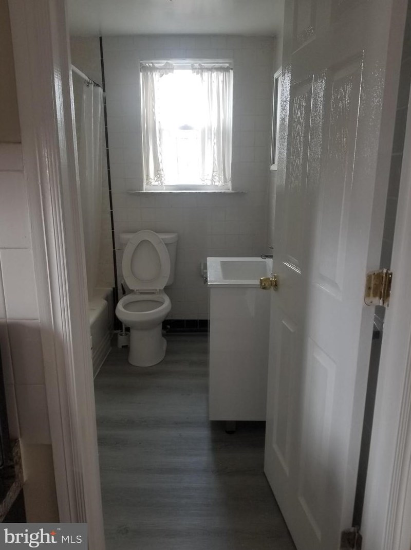 1827 S 18th St, Philadelphia, PA 19121