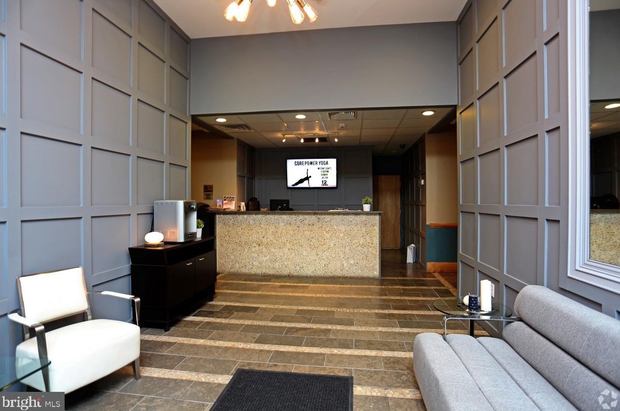 1100 S Broad St #404c, Philadelphia, PA