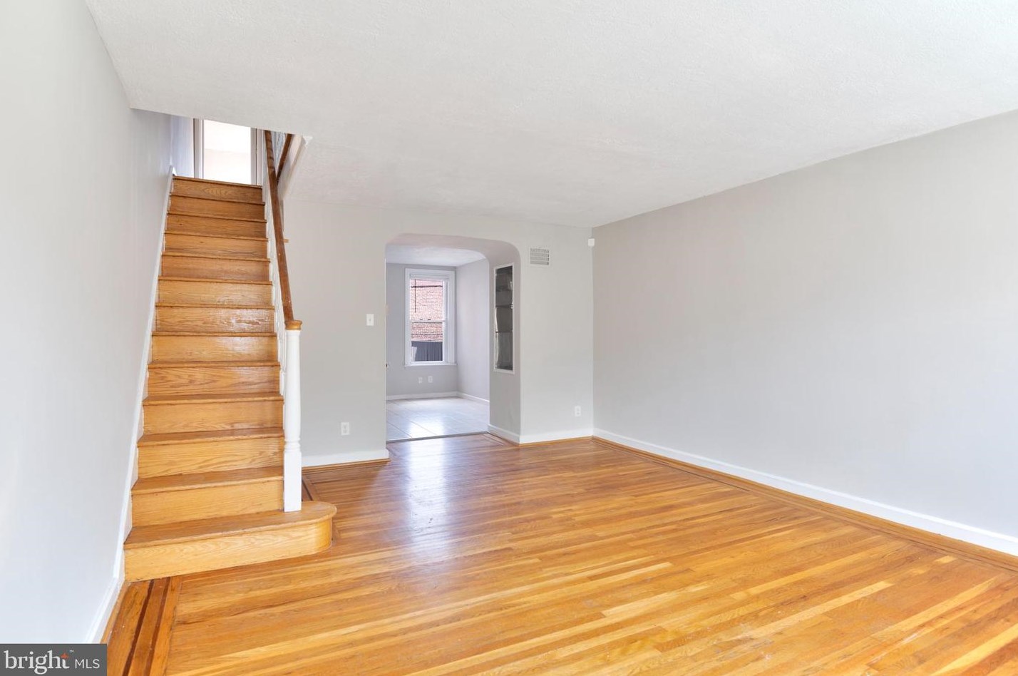 6059 Alma St, Philadelphia, PA 19149