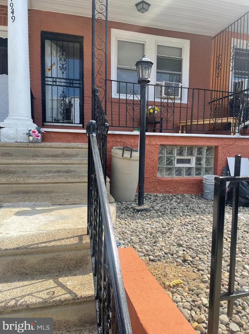 4947 7th St, Philadelphia, PA 19120-3707