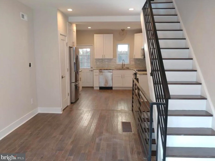 817 Watkins St, Philadelphia PA  19148-1633 exterior