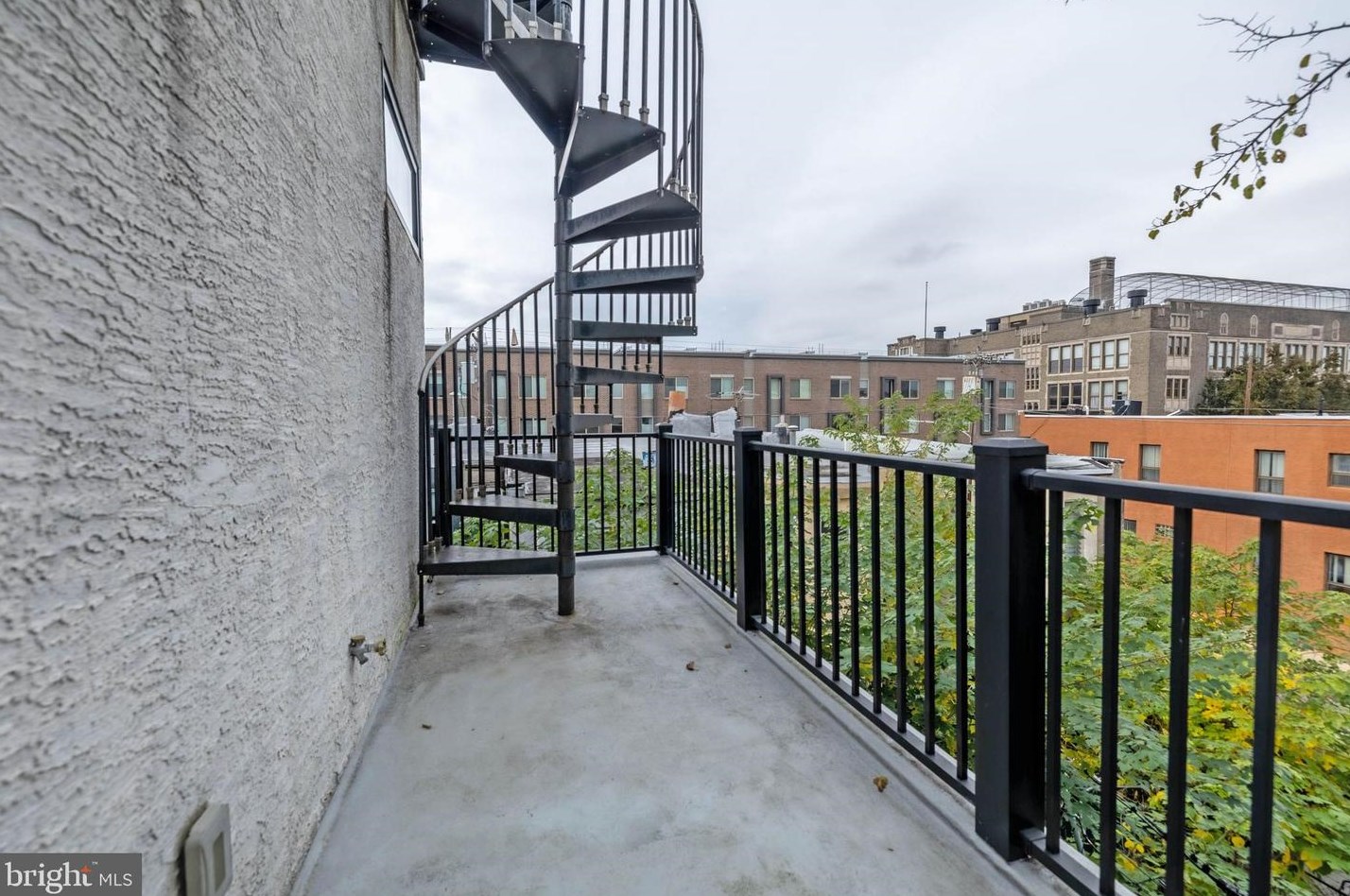 1837 Reed St, Philadelphia PA  19146-4635 exterior