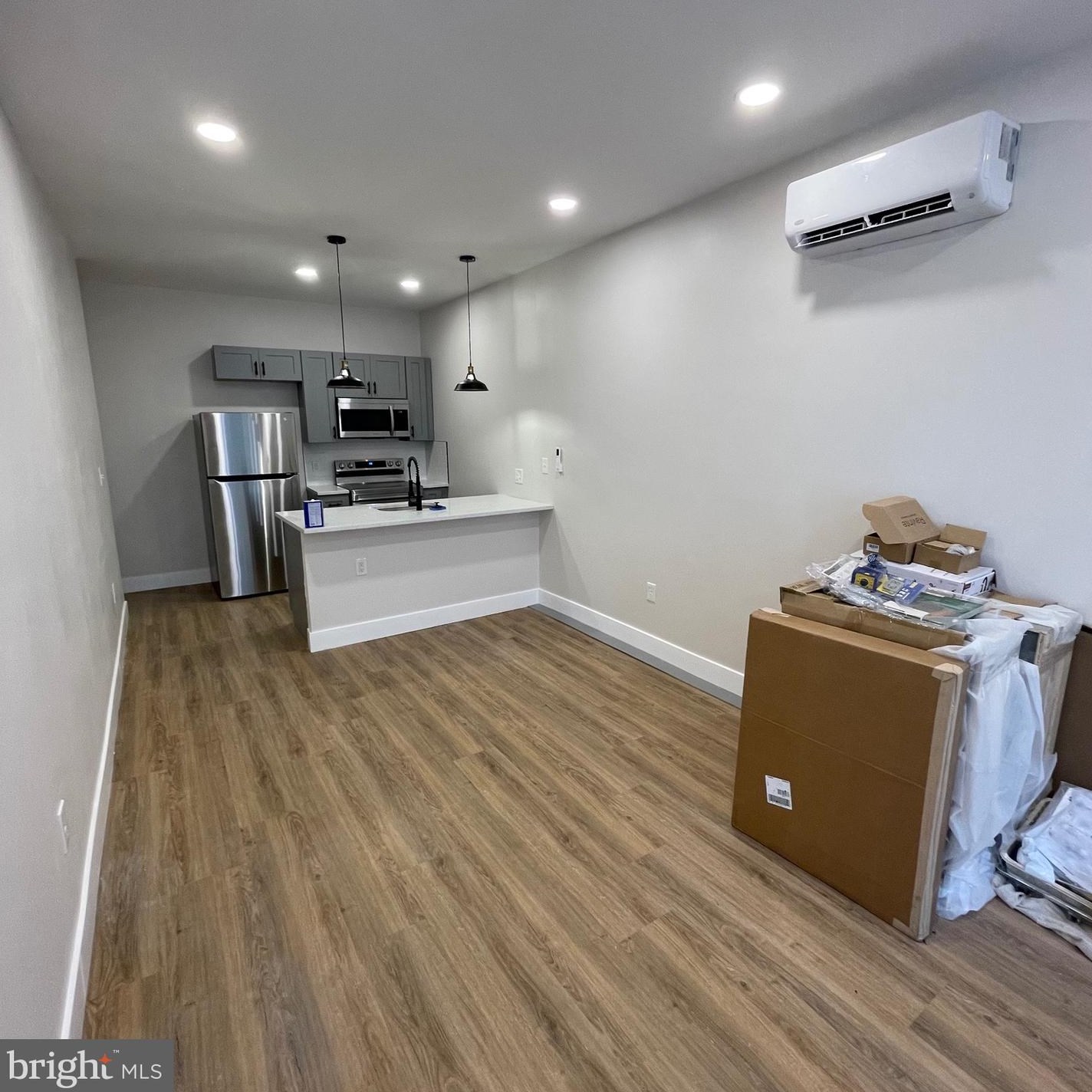 5832 Hadfield St #1, Philadelphia, PA 19143