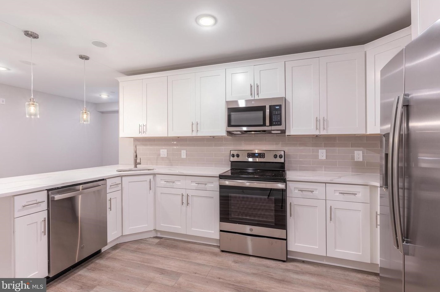 421 W Cumberland St #a, Philadelphia, PA 19133