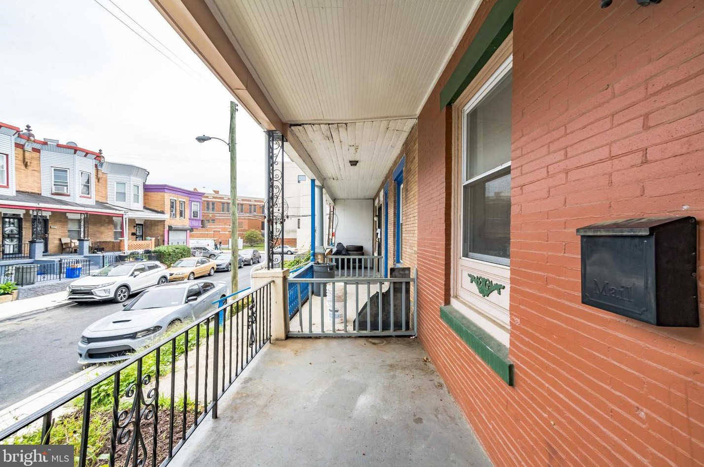 5247 Rodman St, Philadelphia, PA 19143-1528