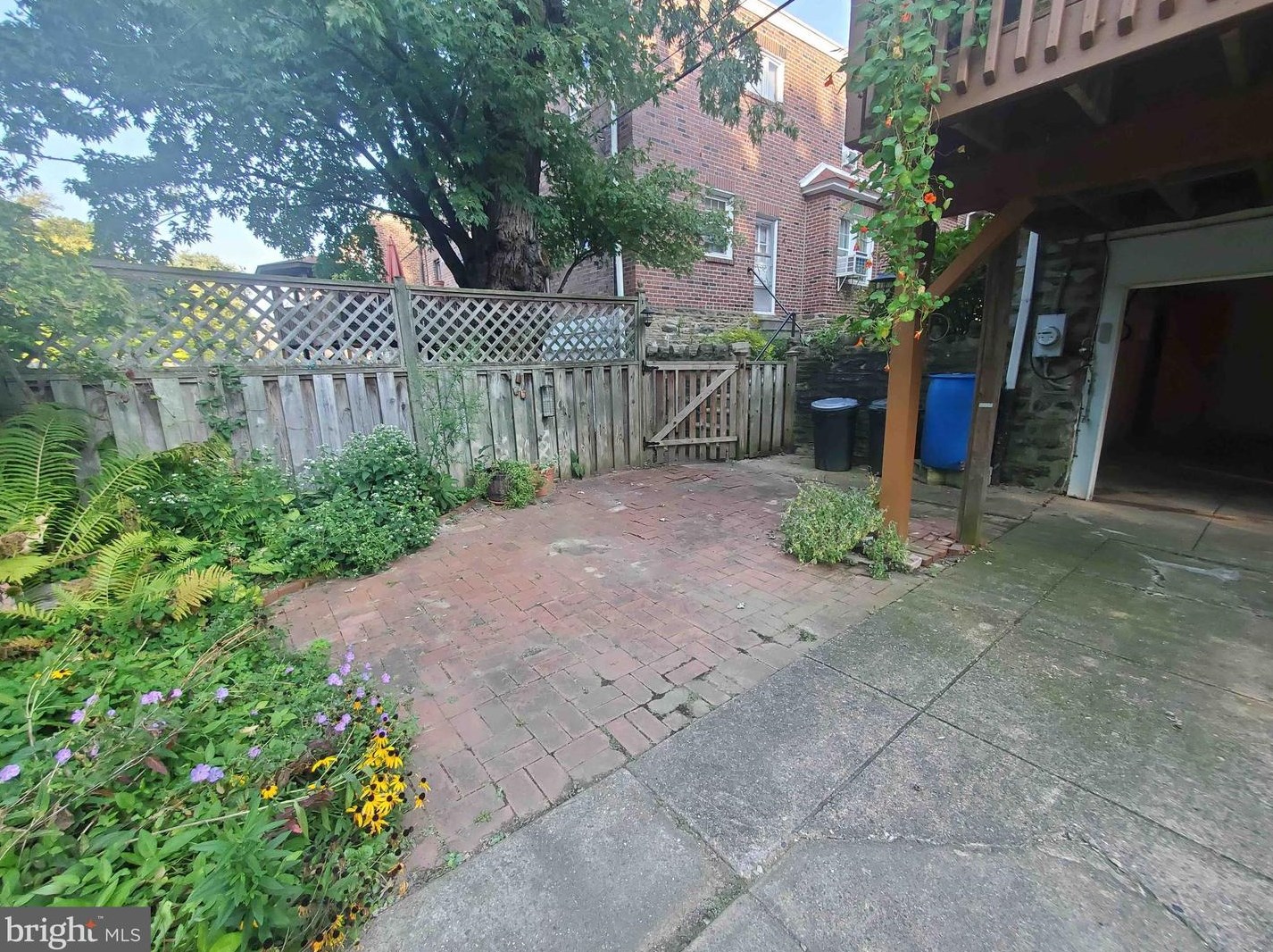 519 Wadsworth Ave, Philadelphia PA  19119-1132 exterior