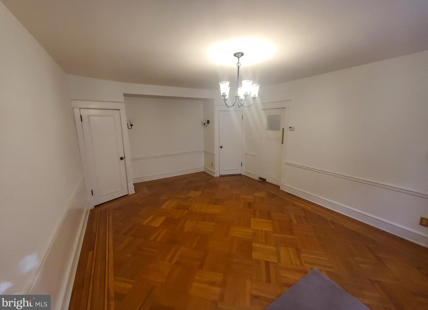 519 Wadsworth Ave, Philadelphia PA  19119-1132 exterior