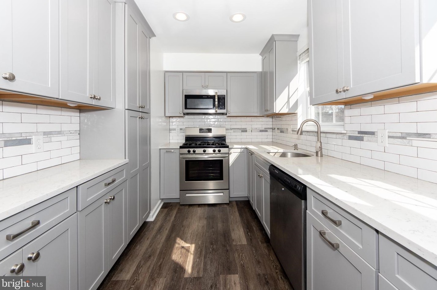 15104 Endicott St, Philadelphia PA  19116-1510 exterior