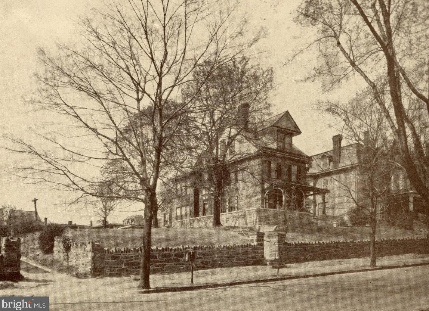 137 Mount Pleasant Ave, Philadelphia, PA 19119-1830