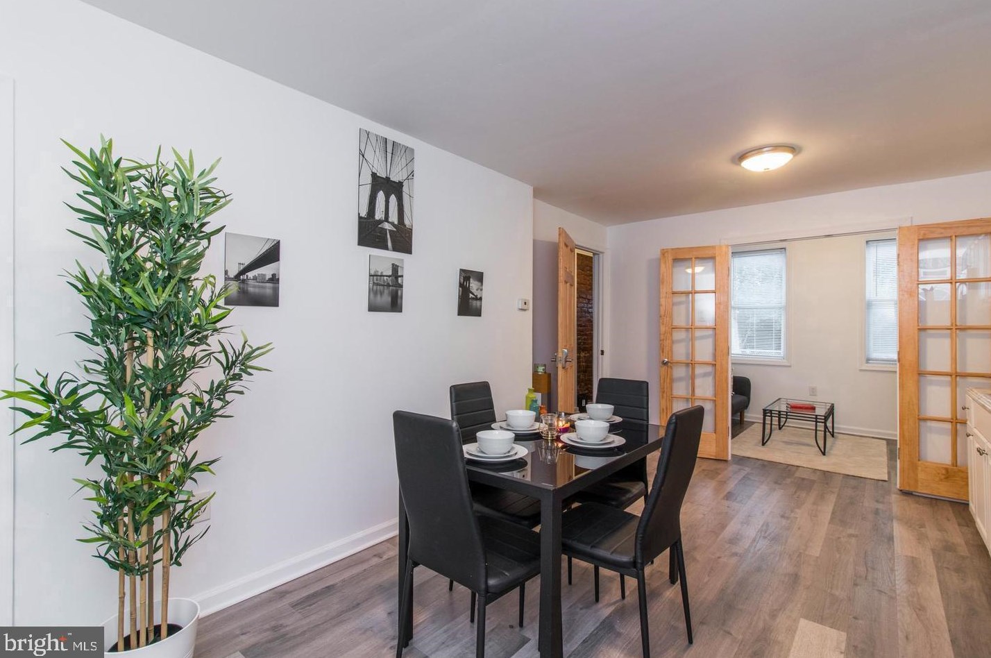 2050 Reed St #1, Philadelphia, PA 19146