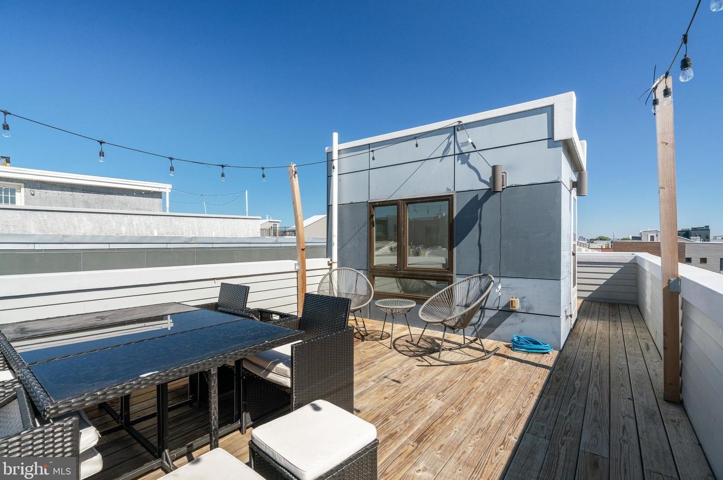 1328 Palethorp St, Philadelphia PA  19122-4512 exterior