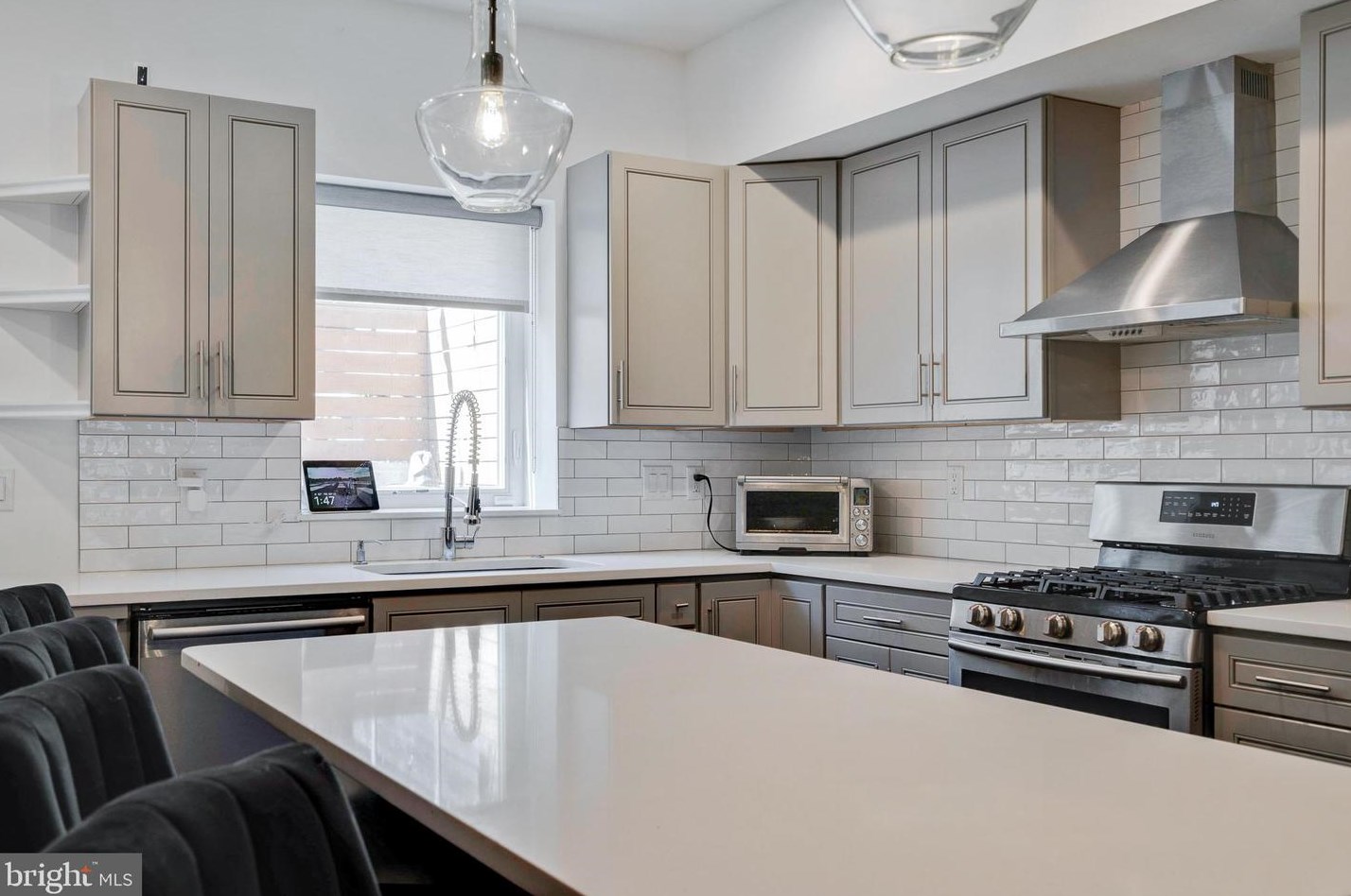 1328 Palethorp St, Philadelphia PA  19122-4512 exterior