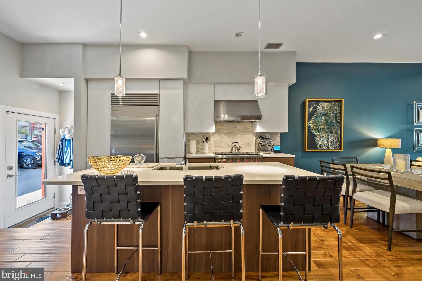 807 Taney St, Philadelphia PA 19130-1816 exterior