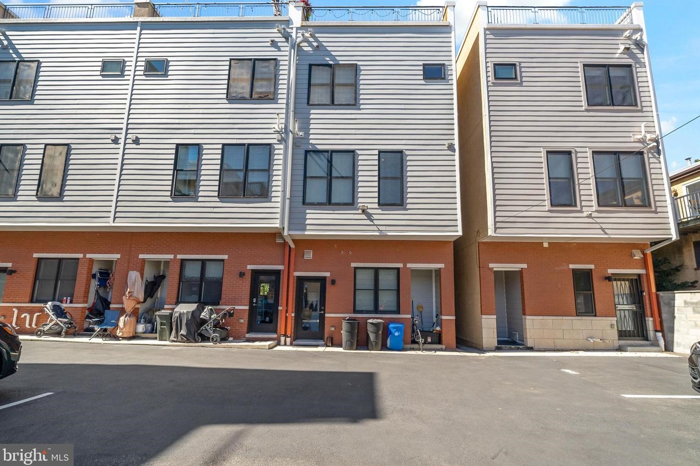 807 Taney St, Philadelphia PA 19130-1816 exterior