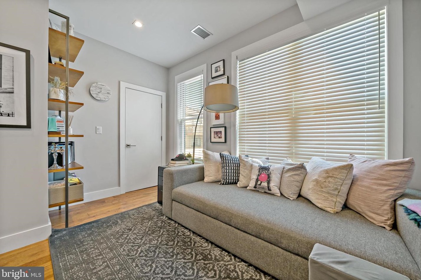 807 Taney St, Philadelphia PA 19130-1816 exterior