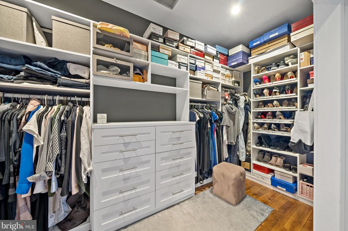 807 Taney St, Philadelphia PA 19130-1816 exterior