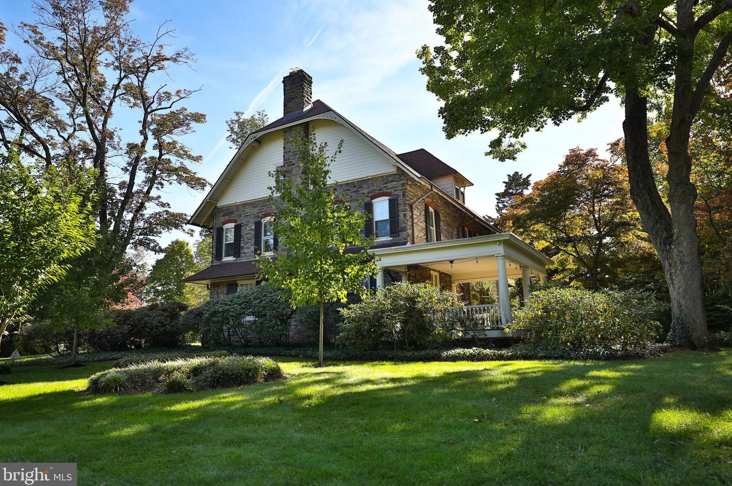 302 Gowen Ave, Philadelphia, PA 19119-1022
