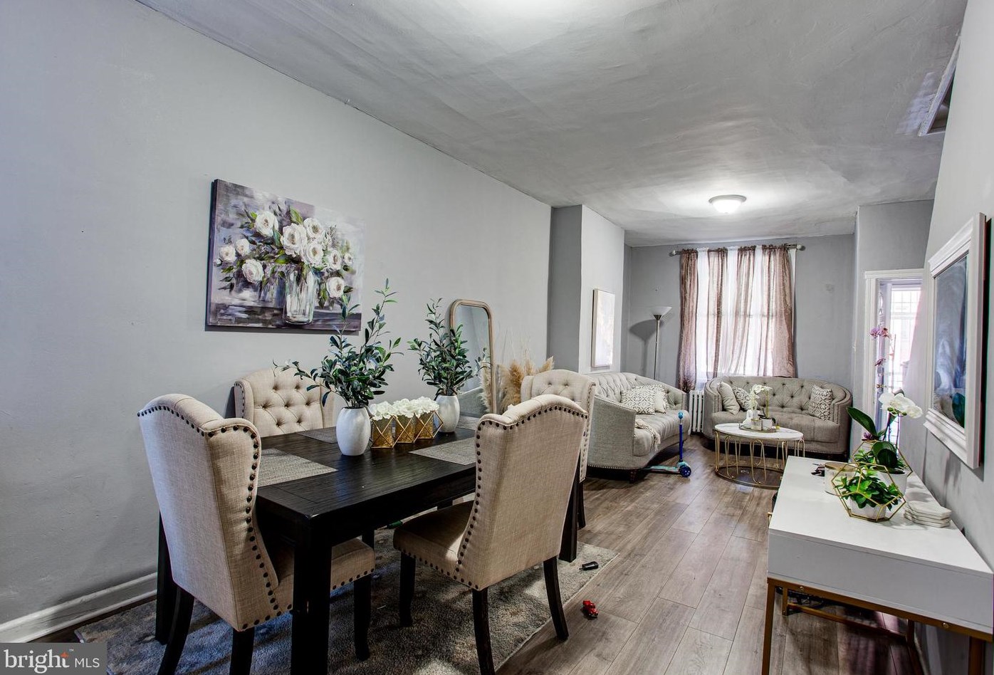 808 Thayer St, Philadelphia, PA 19134-1912