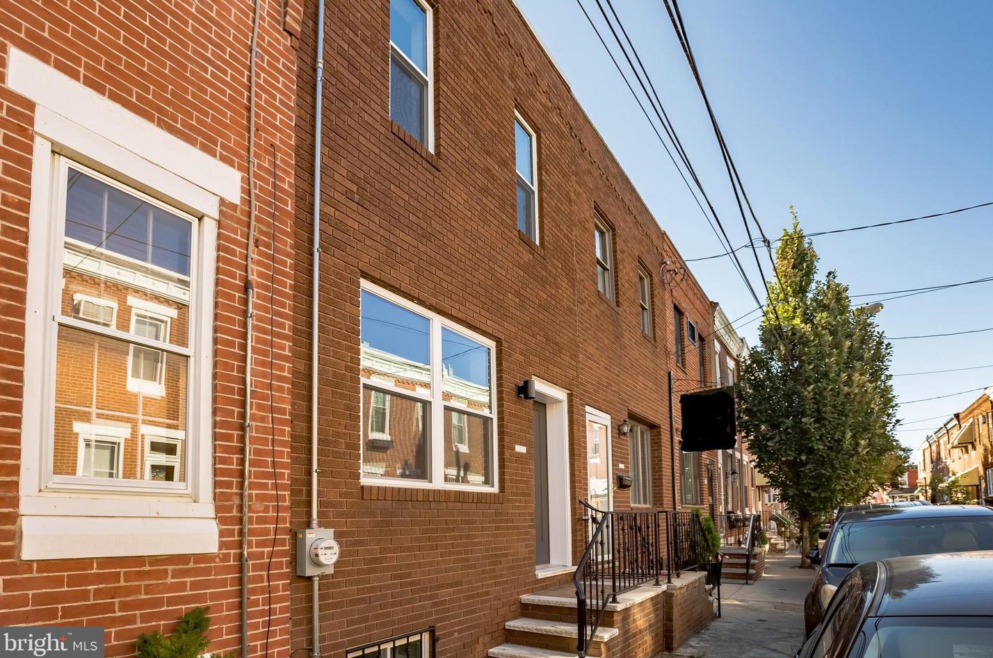 1827 Sartain St, Philadelphia, PA 19148-2113