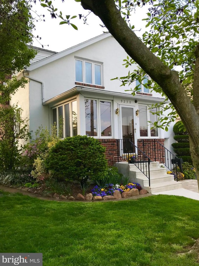 9230 Gillespie St, Philadelphia, PA 19114-3920