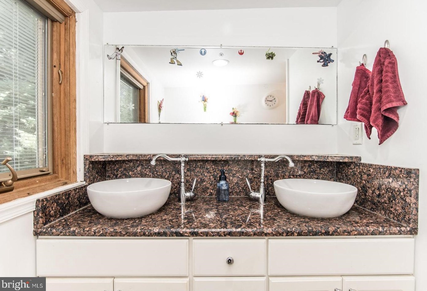 3 Longford St, Philadelphia PA 19136-2028 exterior