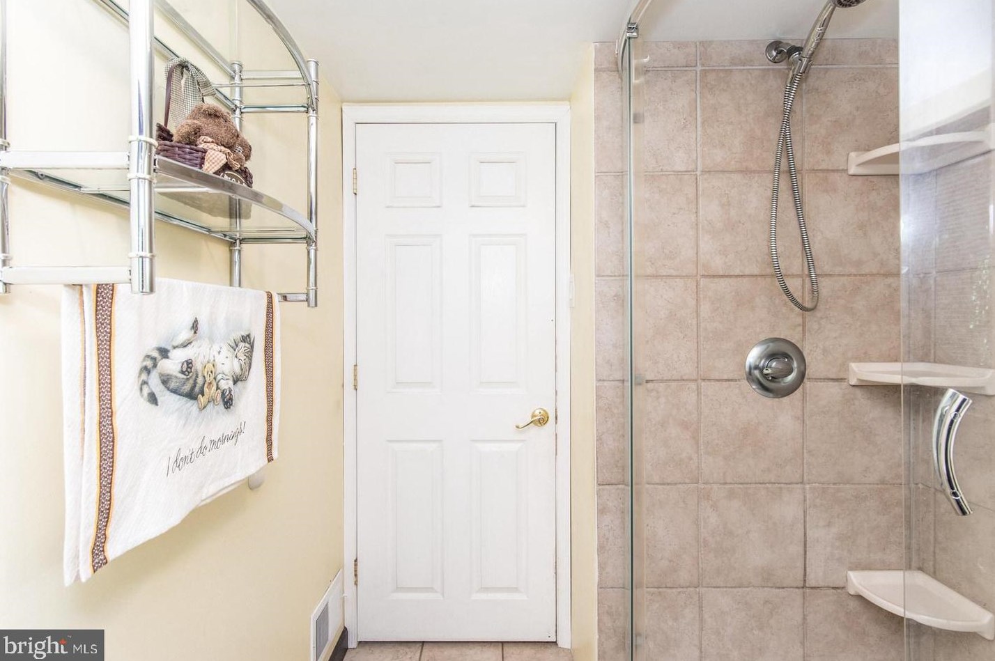 3 Longford St, Philadelphia PA 19136-2028 exterior