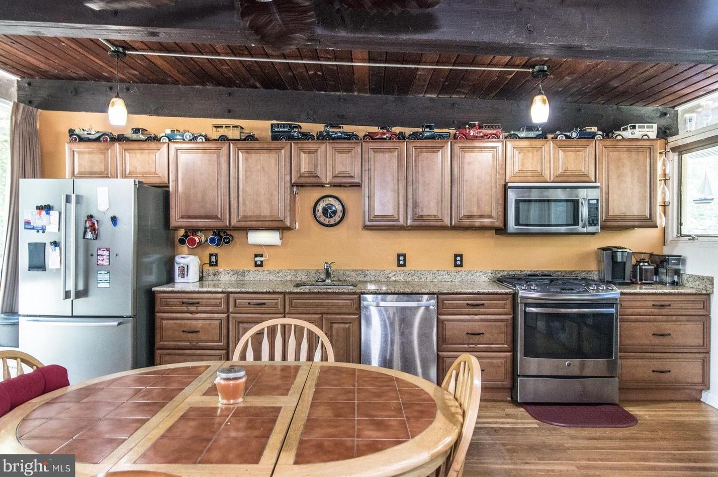 3 Longford St, Philadelphia PA 19136-2028 exterior