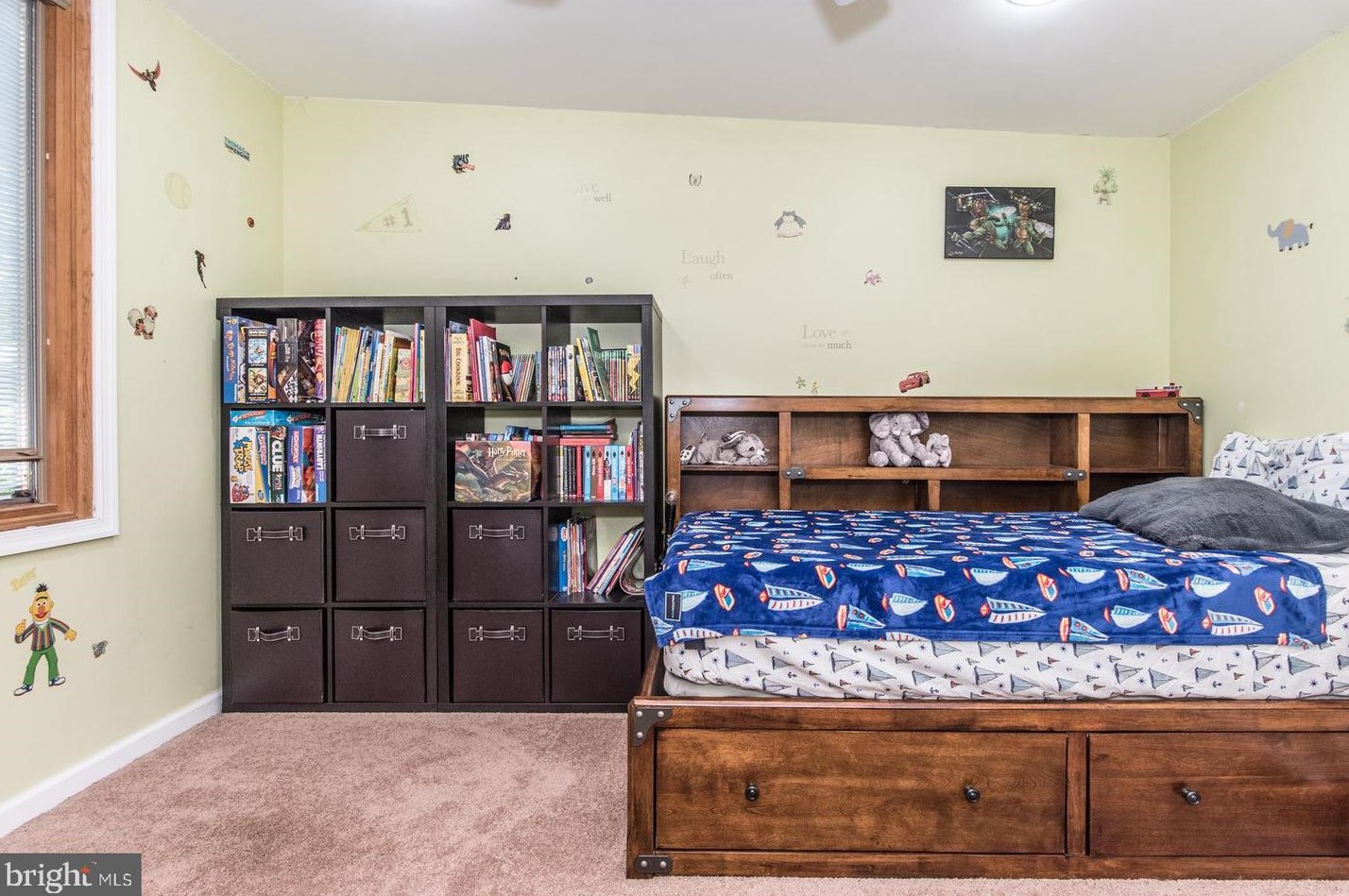 3 Longford St, Philadelphia PA 19136-2028 exterior