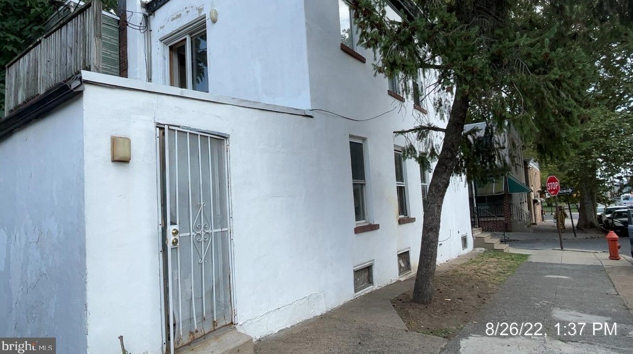 6455 Glenmore Ave, Philadelphia PA  19142-2331 exterior