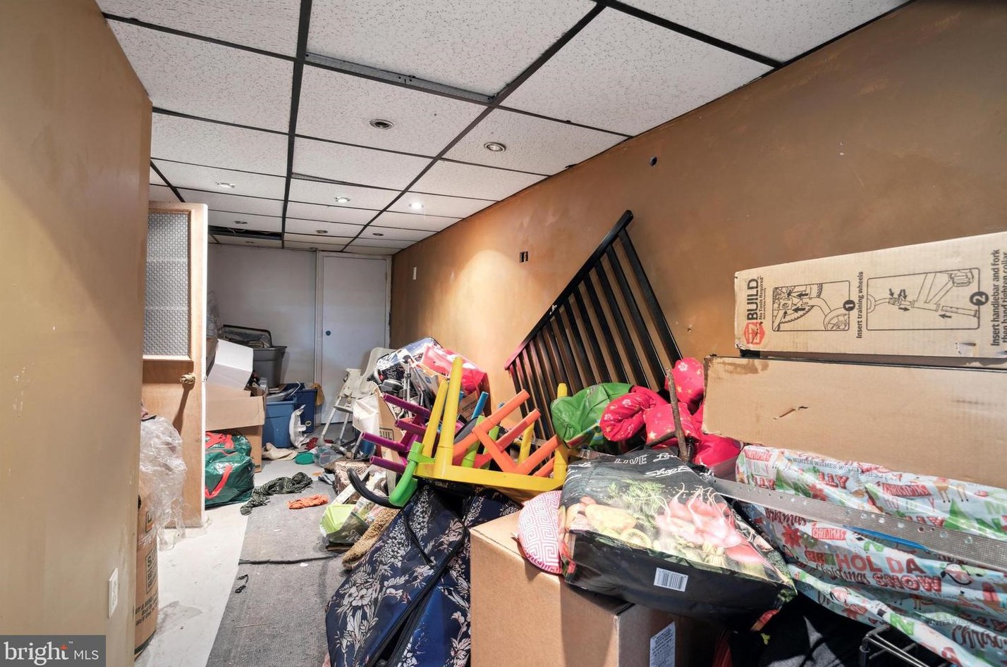 220 Fisher Ave, Philadelphia PA 19141-4016 exterior