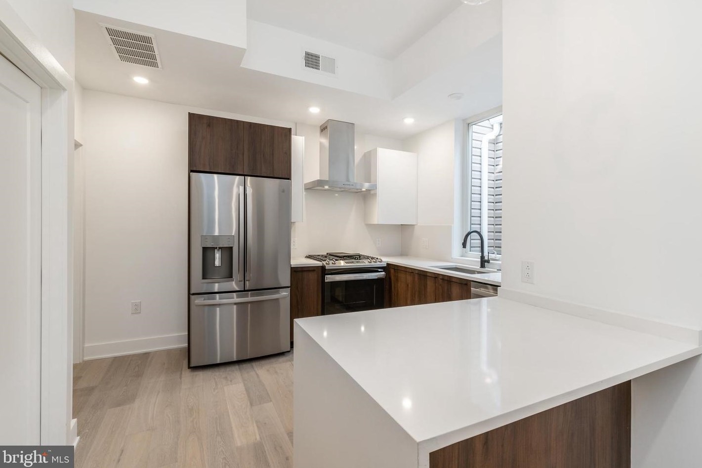 1513 Christian St #5, Philadelphia, PA 19146