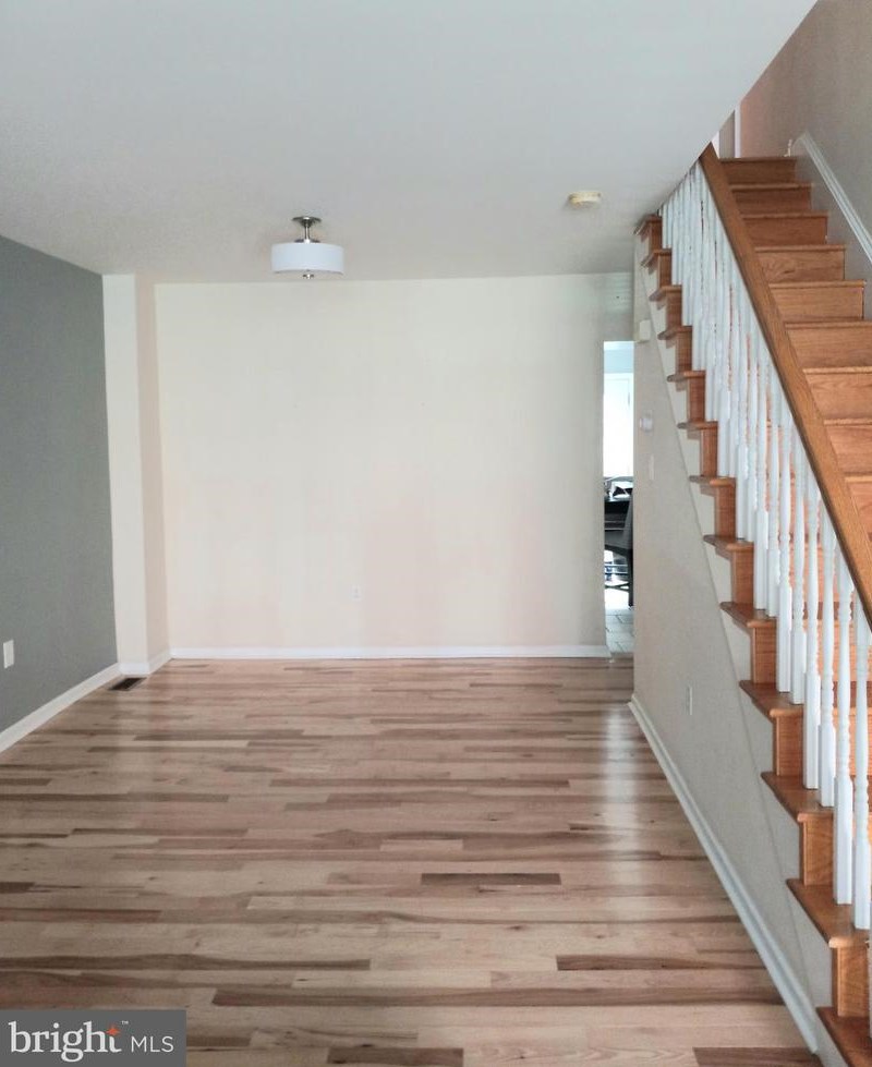 838 Almond St, Philadelphia, PA 19125-3511