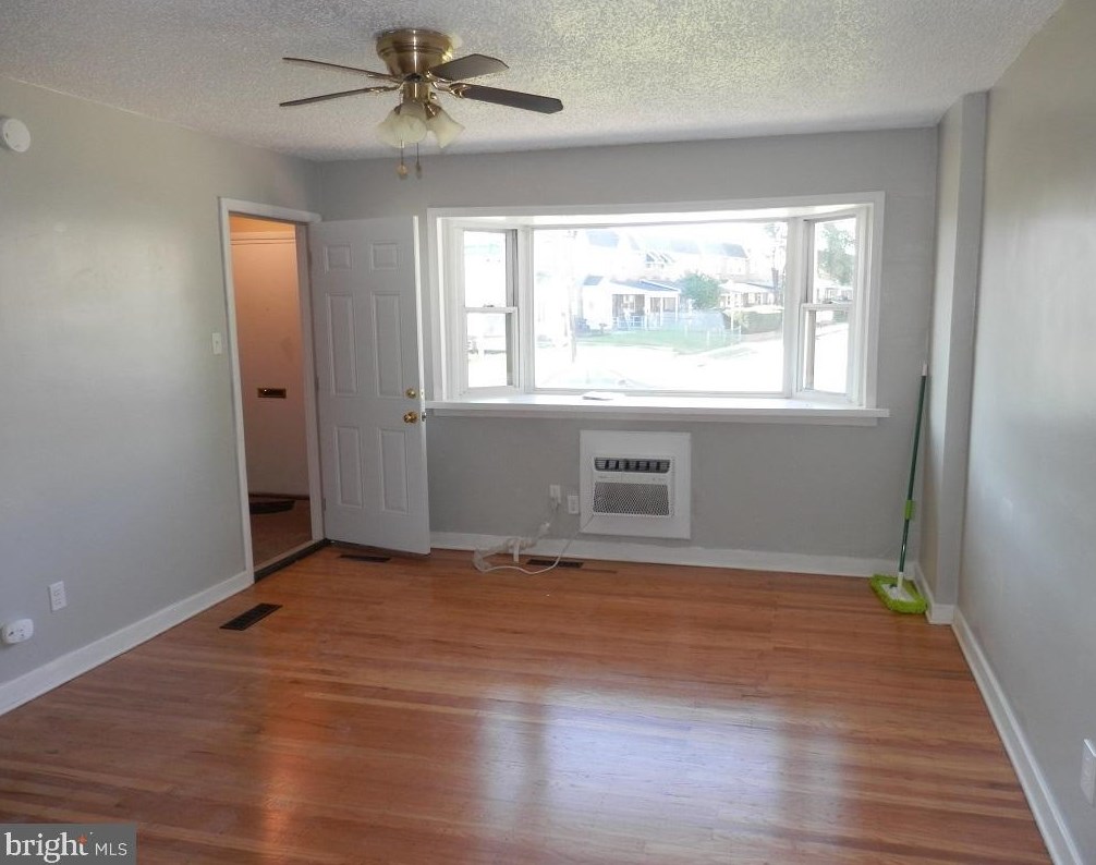 7303 Haverford Ave #1st Fl, Philadelphia, PA 19151