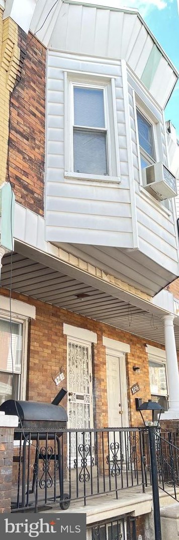 1248 Greylock St, Philadelphia, PA 19143-5112
