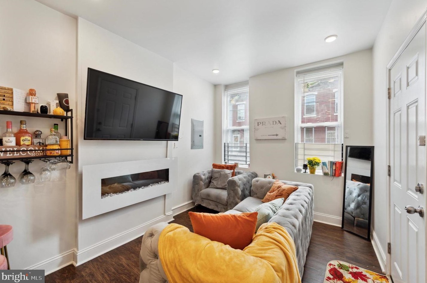 909 Boston St, Philadelphia, PA 19133