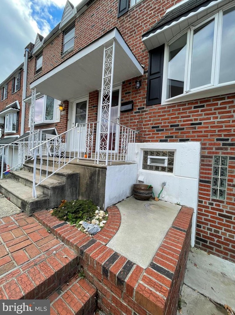 12324 Wyndom Rd, Philadelphia, PA 19154-1320