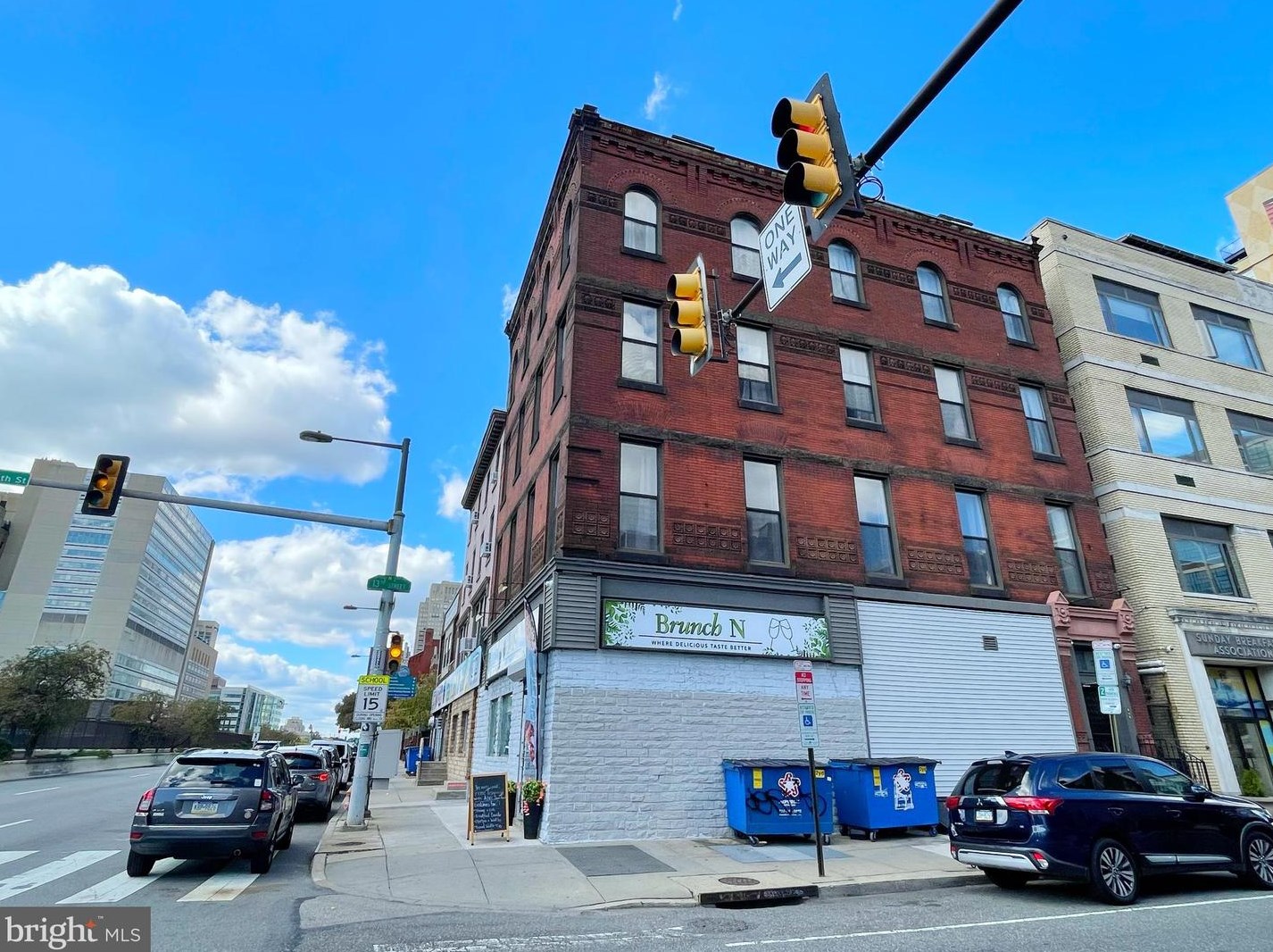 1301 Vine St, Philadelphia, PA 19107-1012