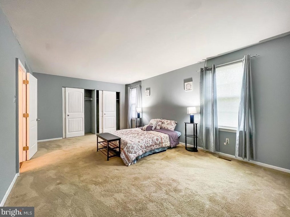 8528 Lyons Pl, Philadelphia PA  19153-1912 exterior