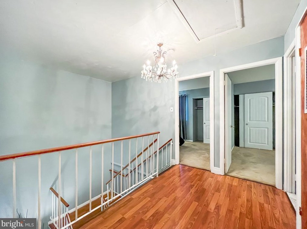 8528 Lyons Pl, Philadelphia PA  19153-1912 exterior