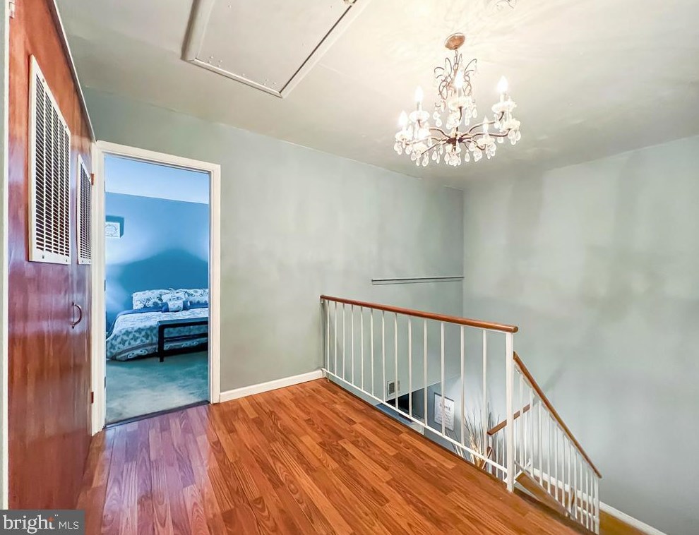 8528 Lyons Pl, Philadelphia PA  19153-1912 exterior