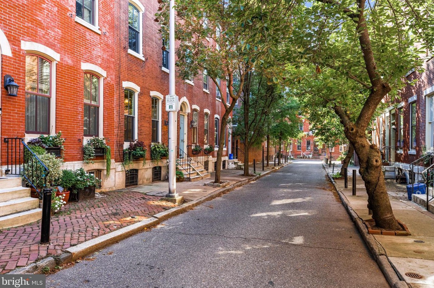 115 Lambert St, Philadelphia PA  19103-1106 exterior