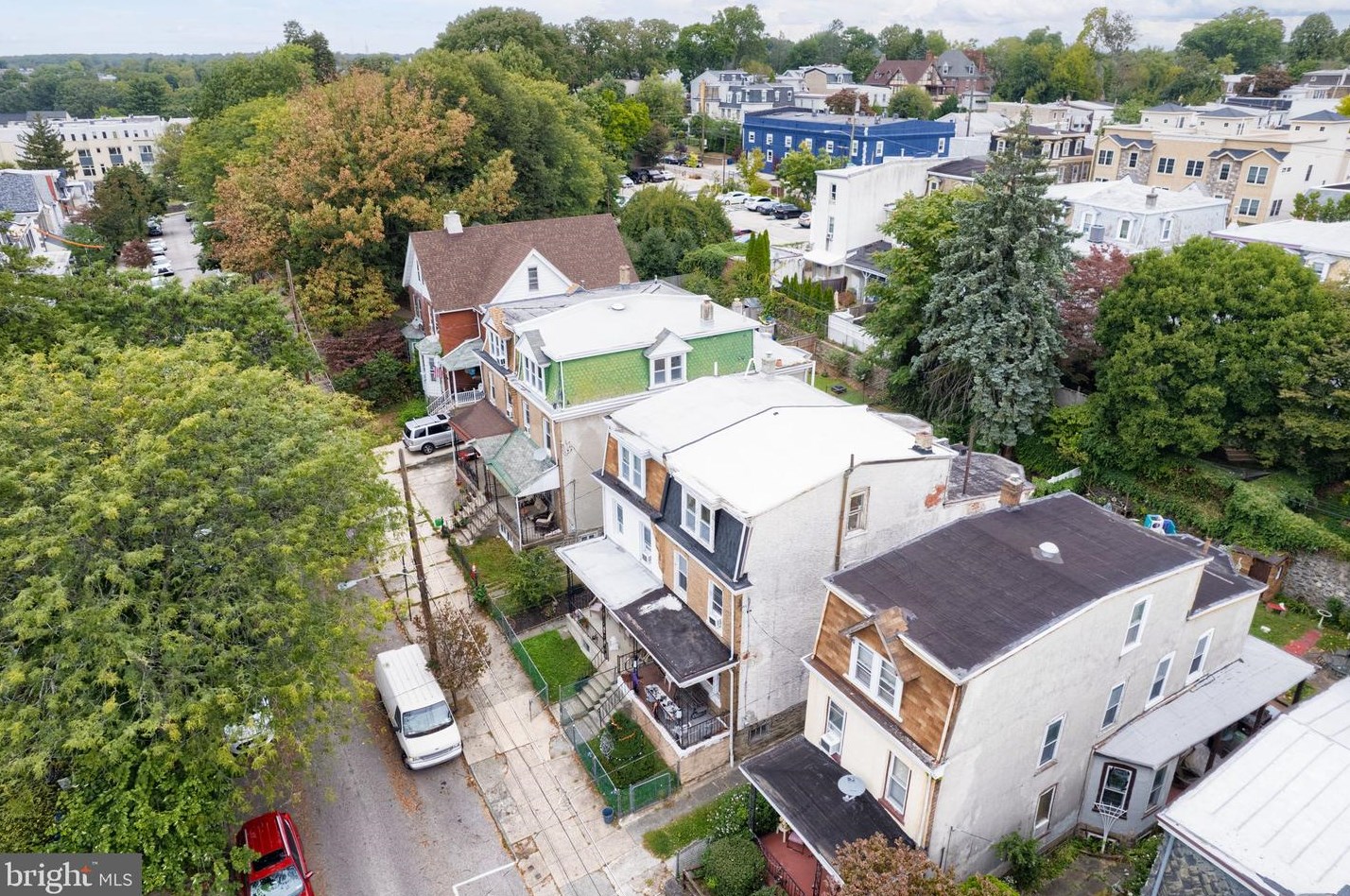 4415 Dexter St, Philadelphia, PA 19128-4824