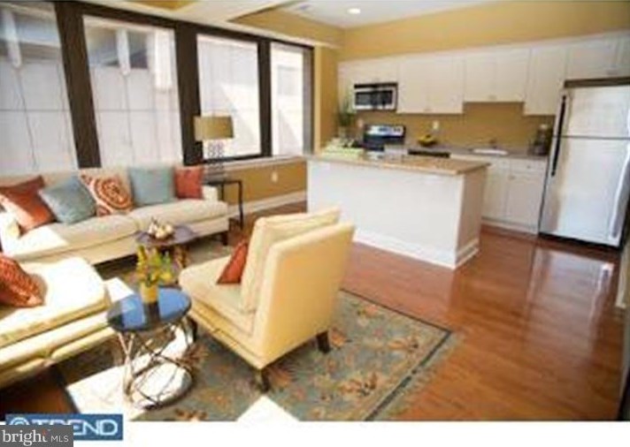 125-27 N 4th St #103, Philadelphia, PA 19106