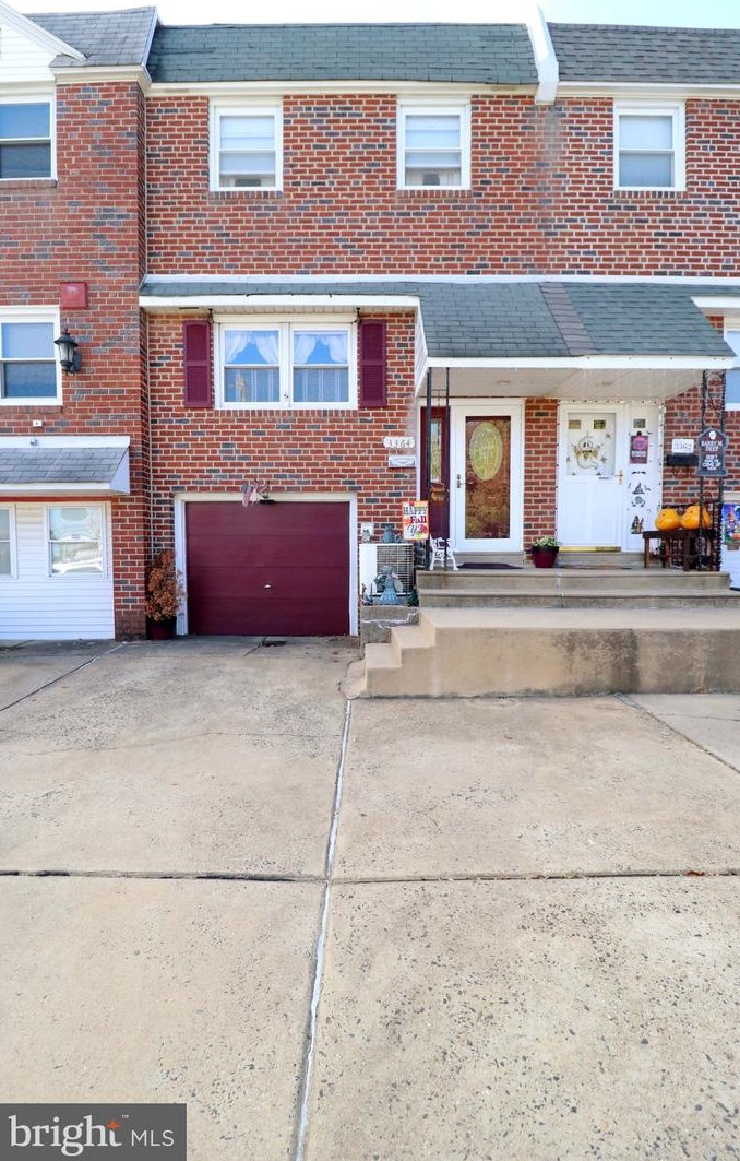3364 Morning Glory Rd, Philadelphia, PA 19154-1820