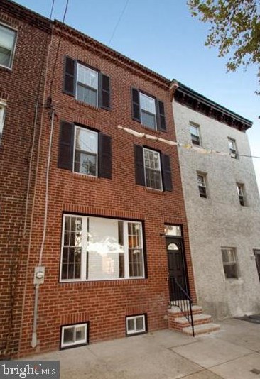 1237 Berks St, Philadelphia PA  19125-3434 exterior