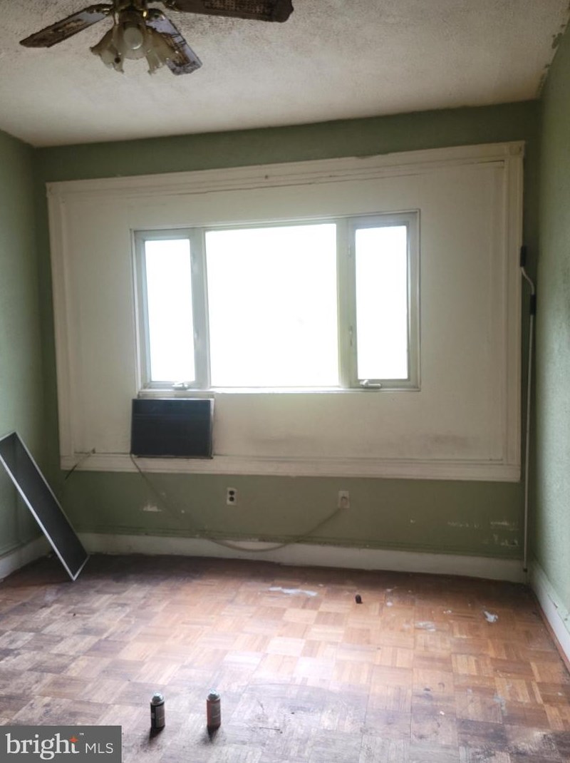 1910 Myrtlewood St, Philadelphia PA  19121-1823 exterior