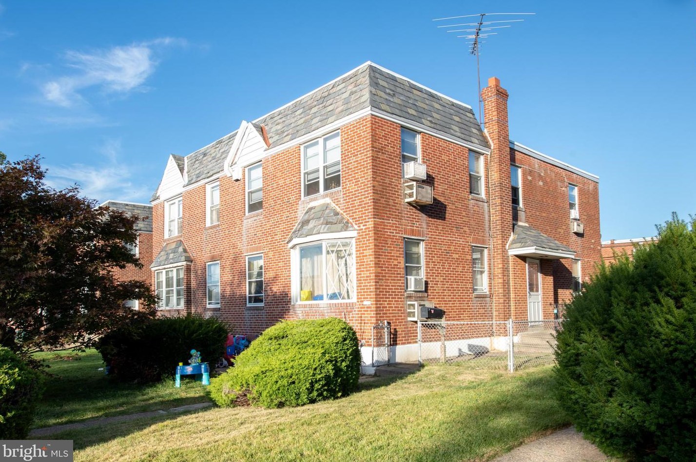 7214 Battersby St, Philadelphia, PA 19149-1401