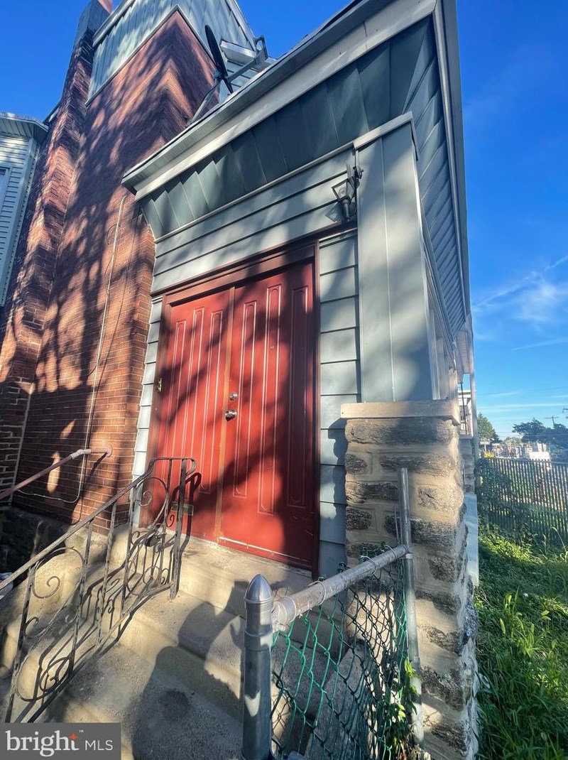 929 Lindley Ave, Philadelphia, PA 19141