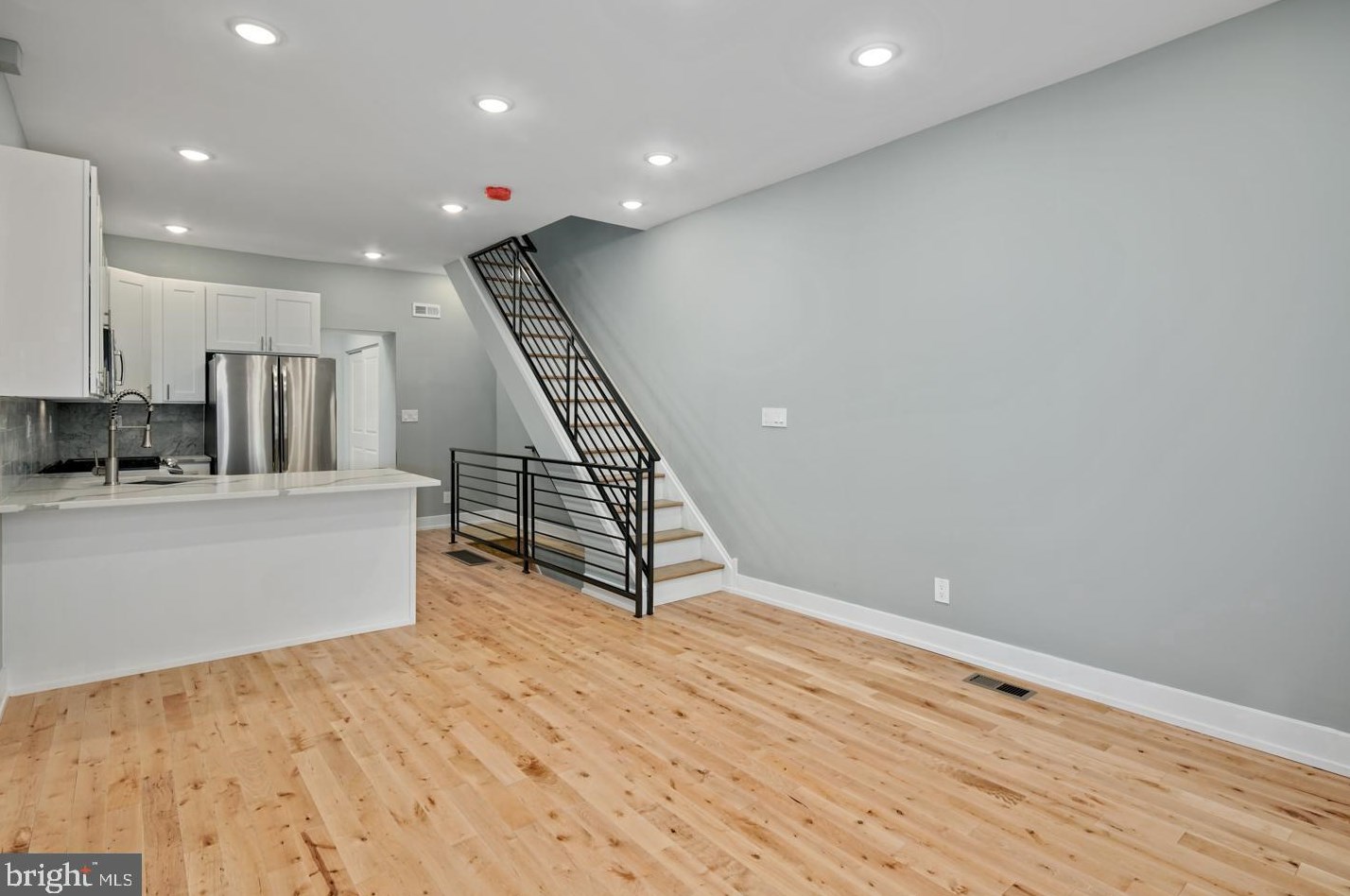 1460 Dover St, Philadelphia PA  19121-3623 exterior